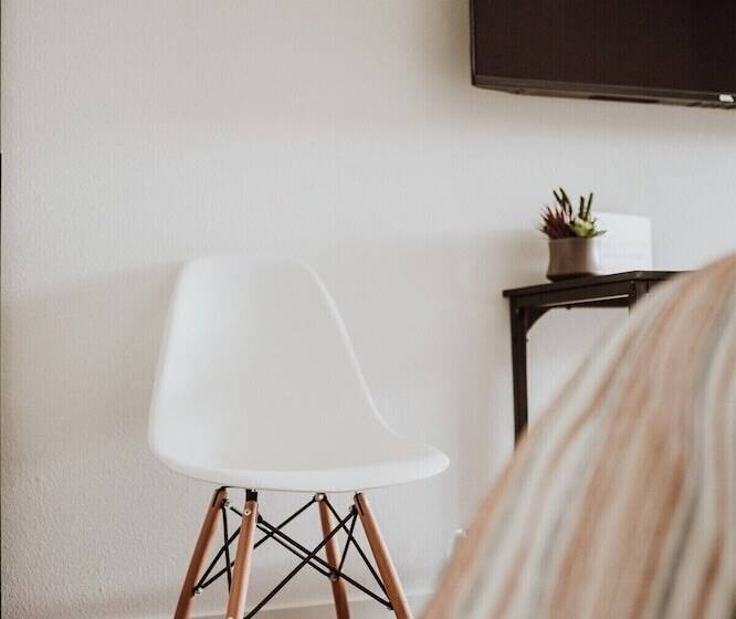 مبيت وإفطار Happy Trails West