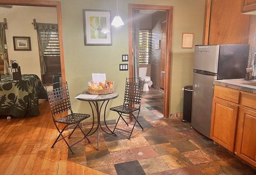 Bed and Breakfast Papaya Suite