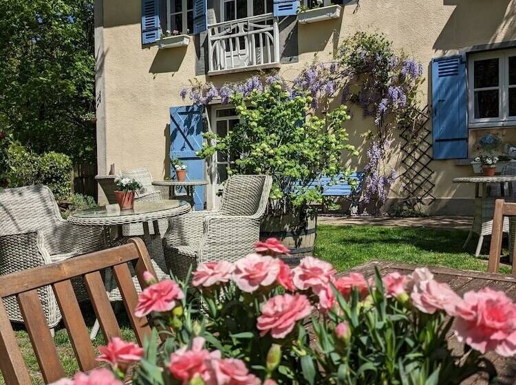 住宿加早餐  Sous Le Chateau