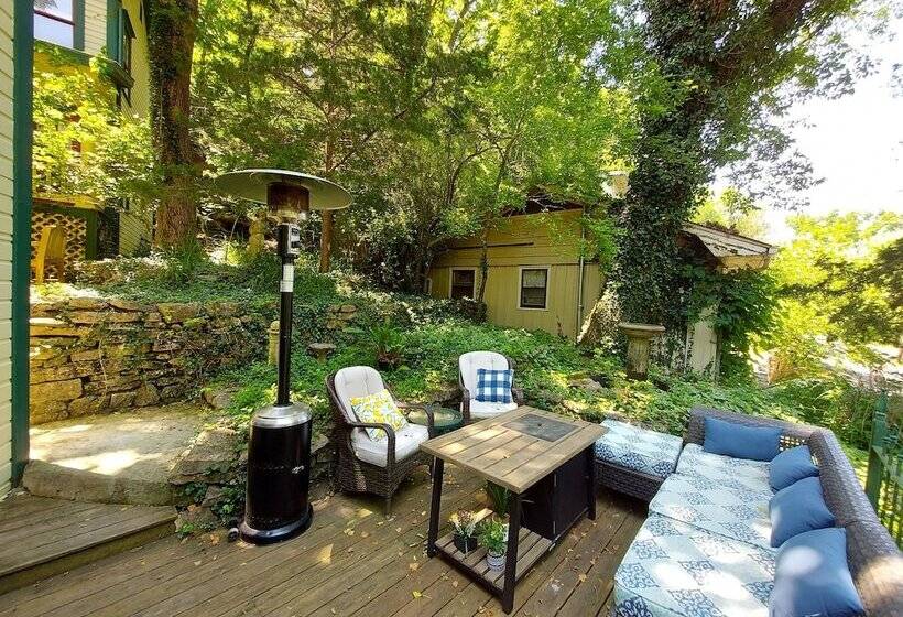 The 1883 Peabody House Bed & Breakfast