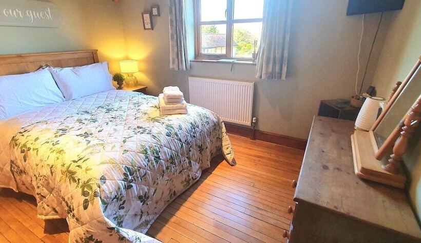 مبيت وإفطار Well Cottage Country Accommodation