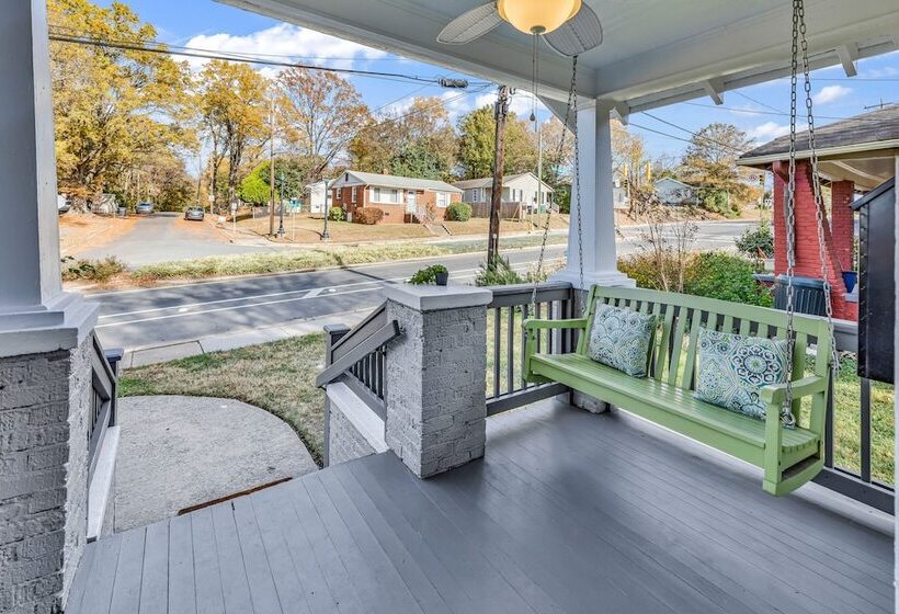 Bright And Modern Close To Everything