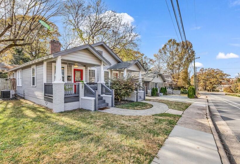 Bright And Modern Close To Everything