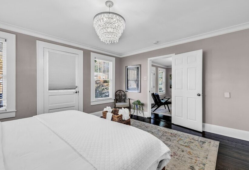 Bright And Modern Close To Everything