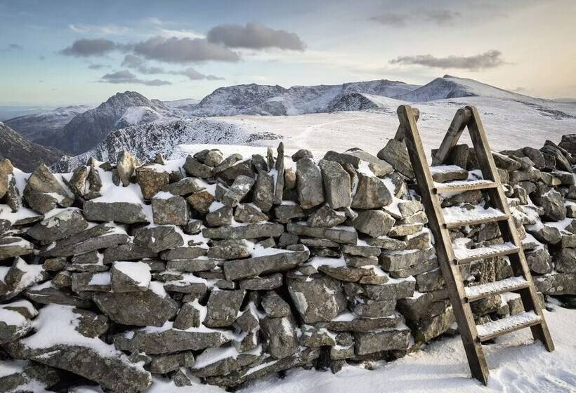 Charming Two Bed Cottage Glan Gwna Holiday Park