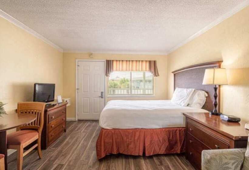 Destin Studio Beach Across The Street