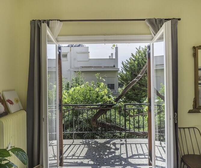 פונדק Magnificent Home Athens Voula