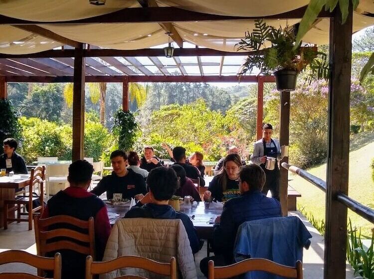 簡易ホテル Pousada Realeza