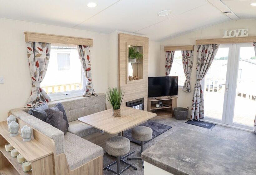בית מלון כפרי Lovely 4 Berth Caravan On 7 Lakes Country Park At Crowle North Lincolshire