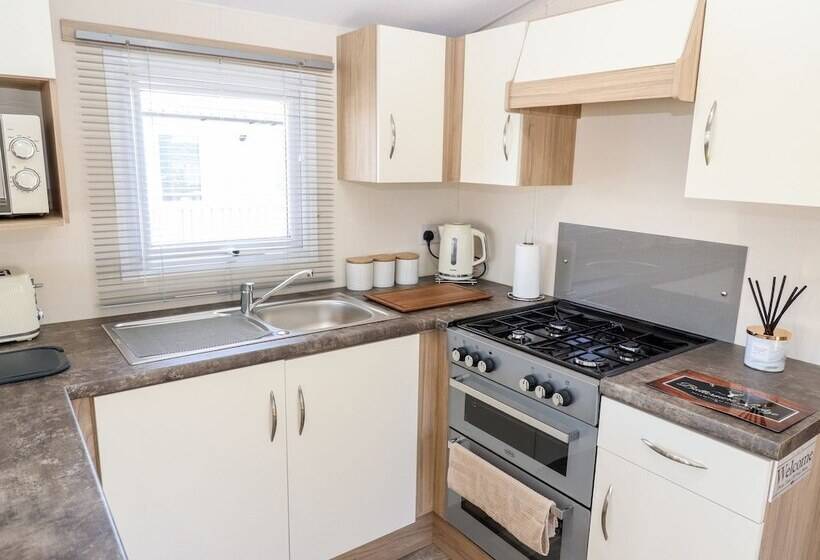 בית מלון כפרי Lovely 4 Berth Caravan On 7 Lakes Country Park At Crowle North Lincolshire