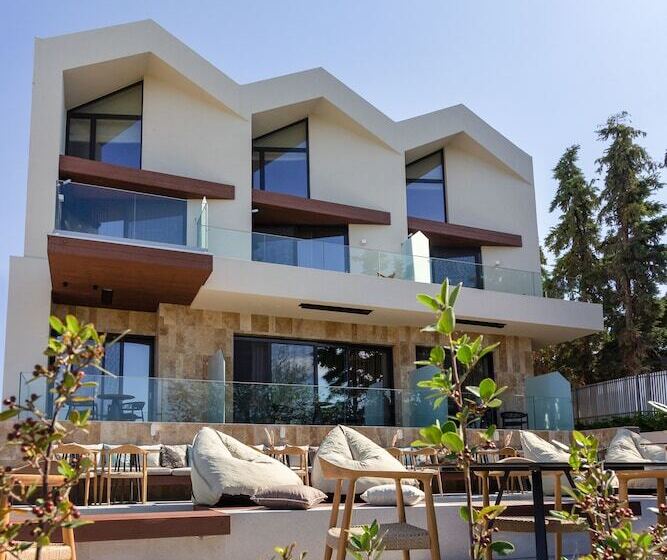 호텔 Acro Upscale Residences