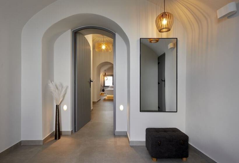 هتل Aecon Suites