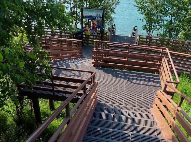 호텔 Alaska Lake And Lodge At Longmere