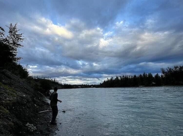 호텔 Alaska Lake And Lodge At Longmere