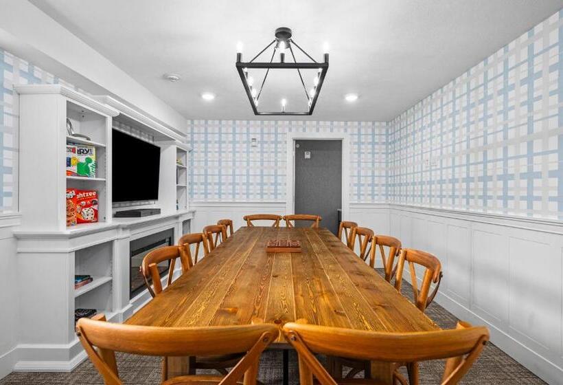 בית מלון כפרי Alexandra Inn