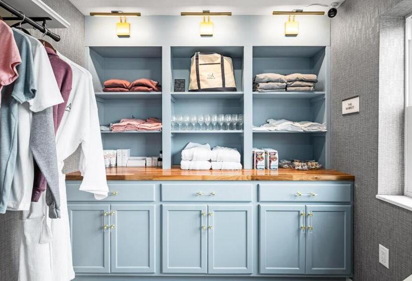 בית מלון כפרי Alexandra Inn