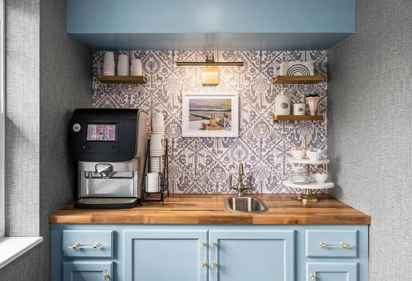 בית מלון כפרי Alexandra Inn