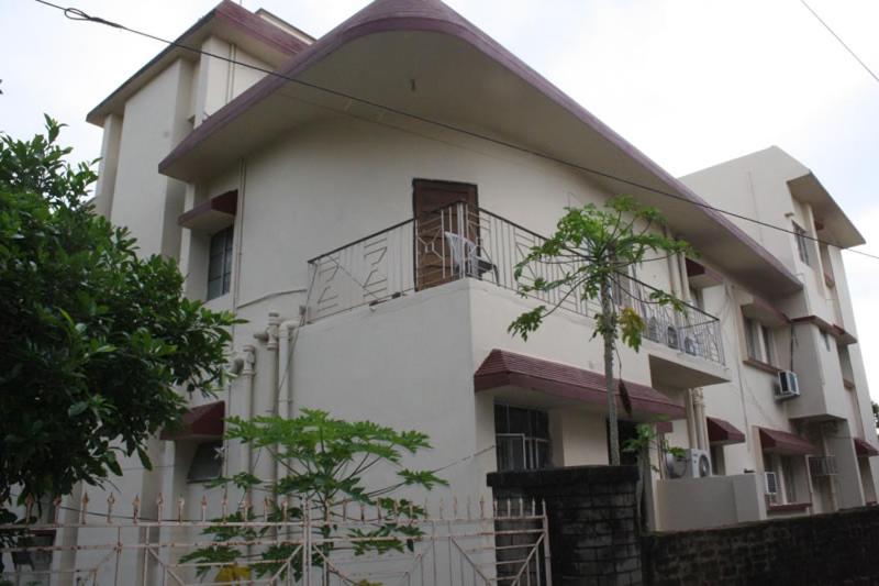 בית מלון כפרי Basundhara