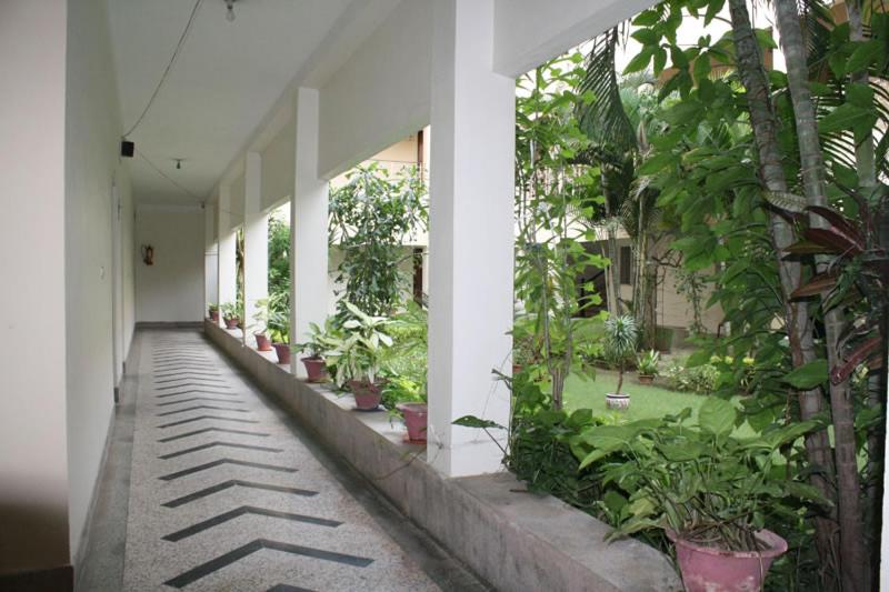 בית מלון כפרי Basundhara