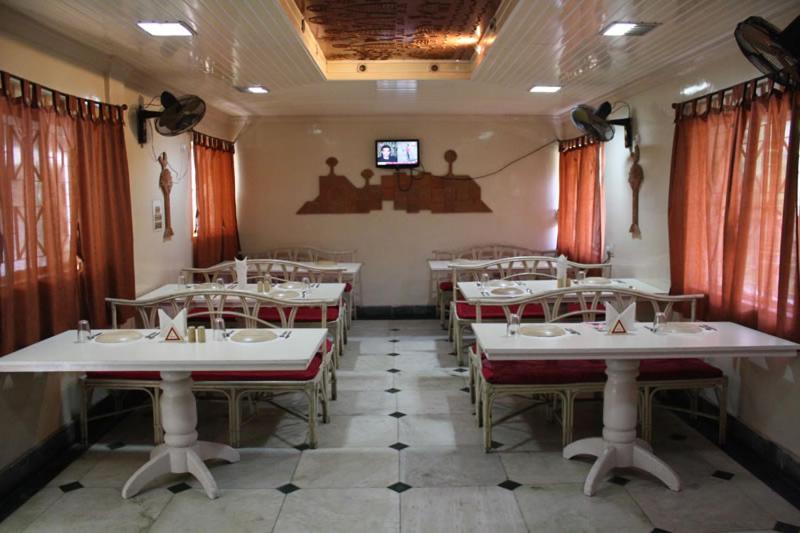 בית מלון כפרי Basundhara