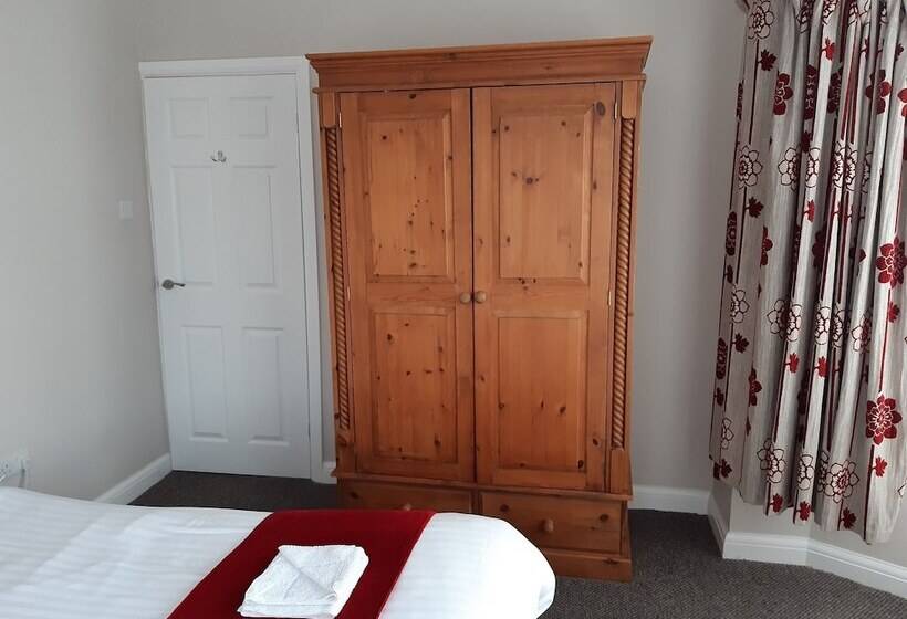 Отель Blackpool Abode   Caxton Lodge