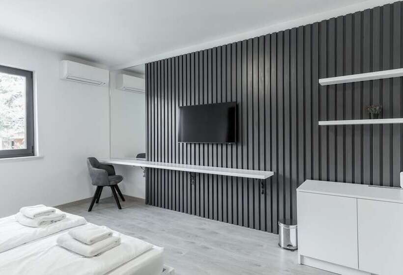 Отель Boutique Suites Joyce Medulin