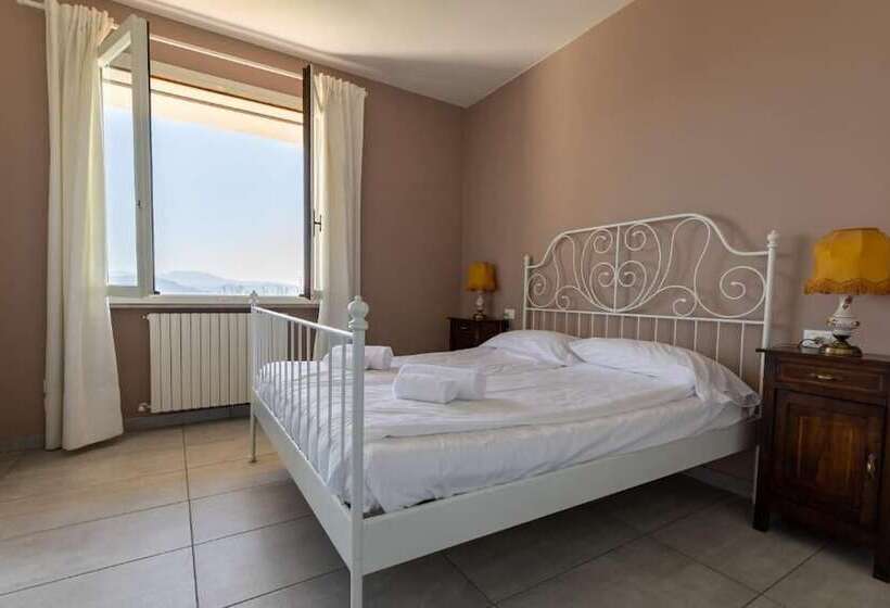 Отель Casa Veronica