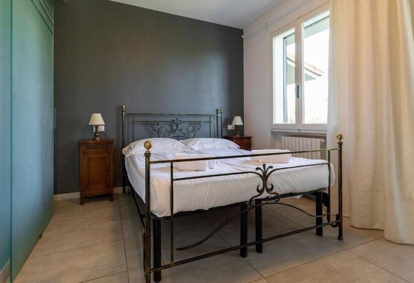 Отель Casa Veronica