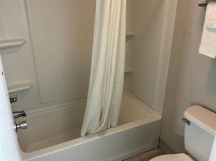 فندق Cozy Garden Inn