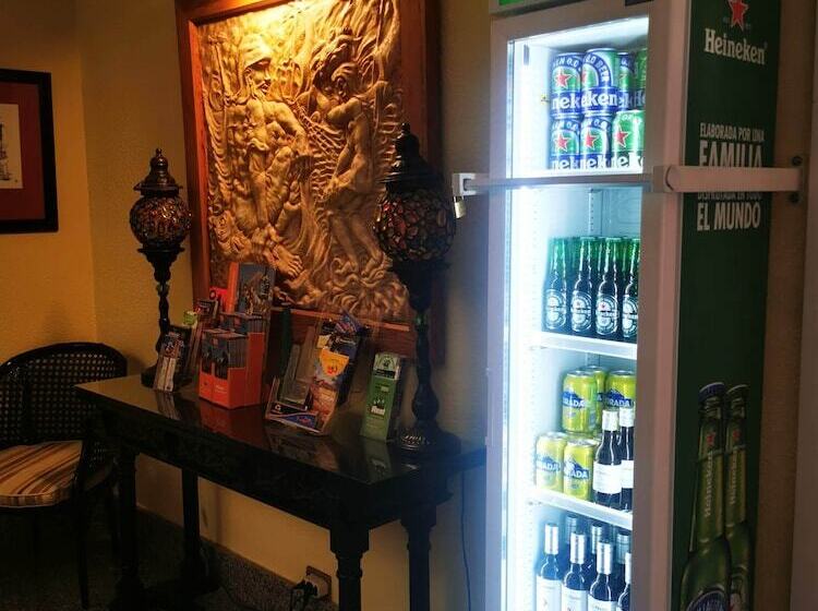 فندق Don Cándido