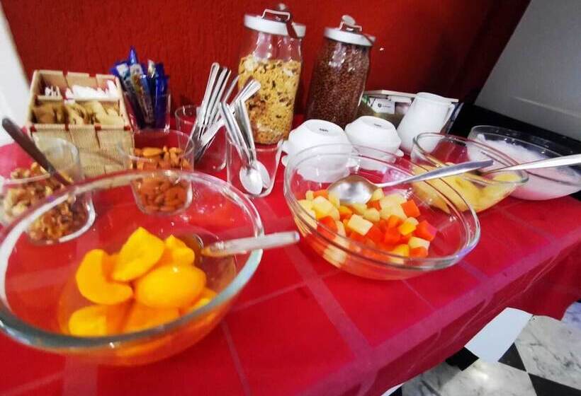 فندق Don Cándido