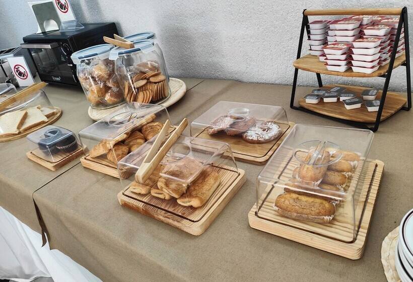 فندق Don Cándido