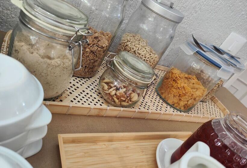 فندق Don Cándido