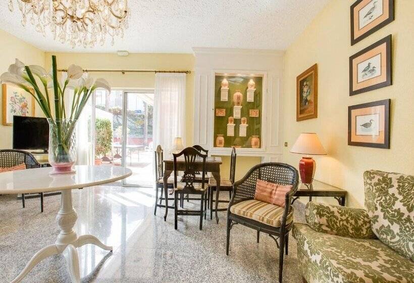 فندق Don Cándido