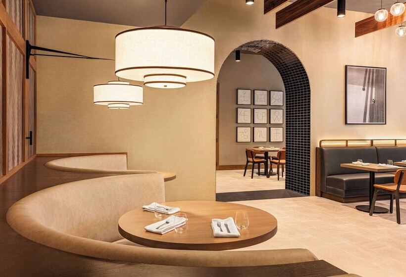 فندق Doubletree By Hilton Abilene Downtown Convention Center