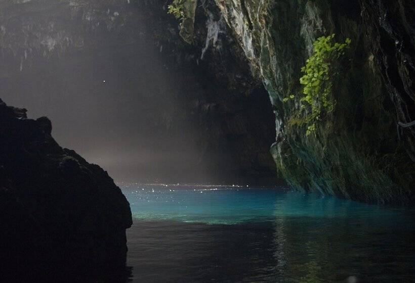 ホテル Erolidae Villas