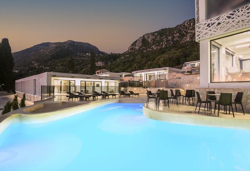 ホテル Erolidae Villas