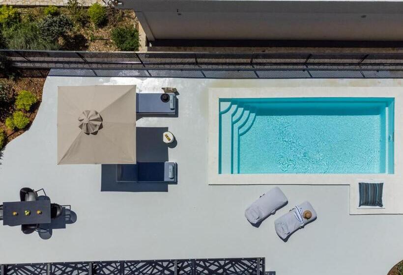 ホテル Erolidae Villas