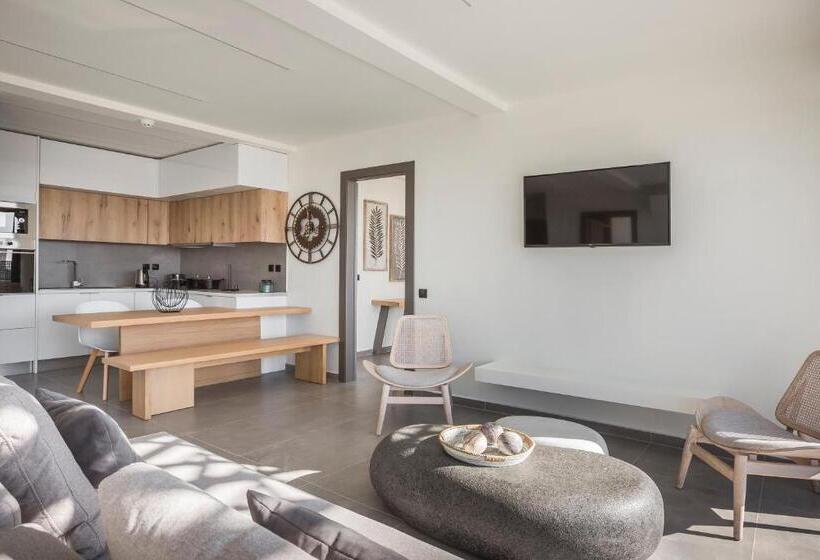 ホテル Erolidae Villas