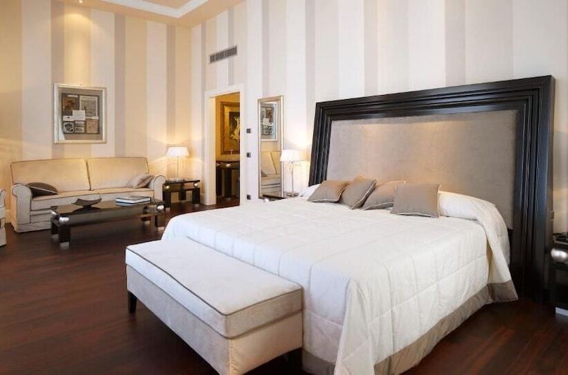 Отель Gh Palazzo Suite & Spa