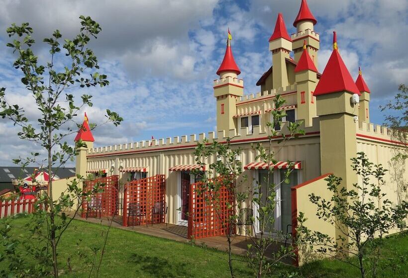 هتل Gulliver S Valley M1 Jct 31