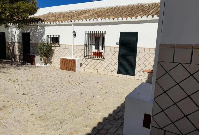 Отель Hacienda Marcharavi