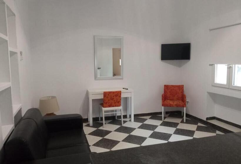 Отель Hacienda Marcharavi