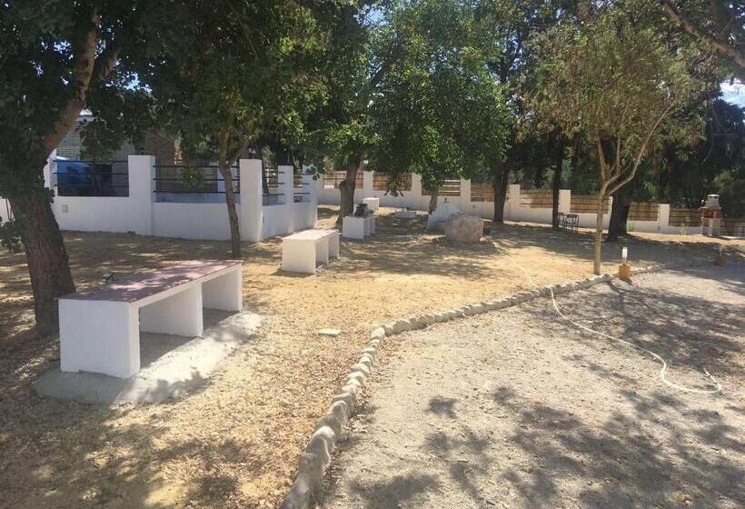 هتل Hacienda Marcharavi