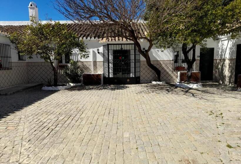 Отель Hacienda Marcharavi