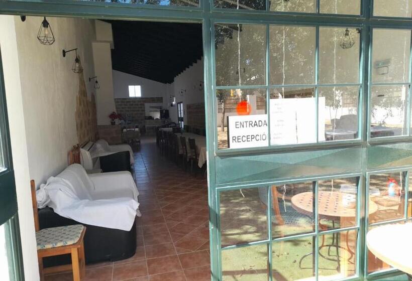 Отель Hacienda Marcharavi