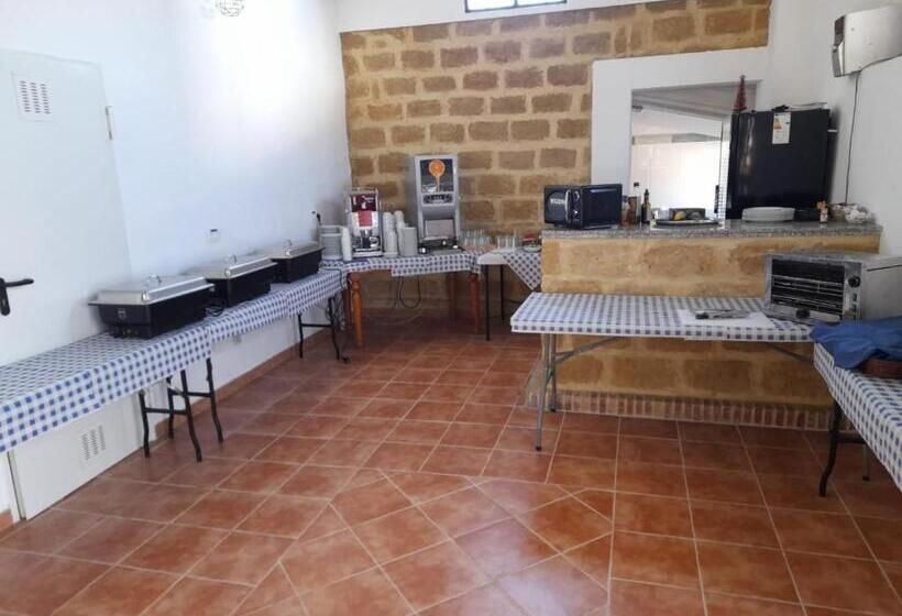 Отель Hacienda Marcharavi