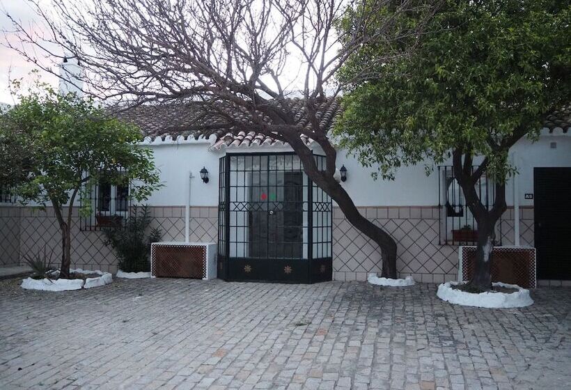 Отель Hacienda Marcharavi