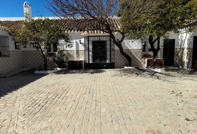 Отель Hacienda Marcharavi