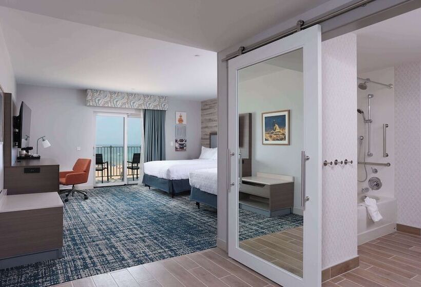 فندق Hampton Inn & Suites Manistee Waterfront